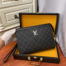 Mens Louis Vuitton Clutch Bags